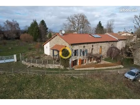 ferme 4 pièces 135 m²