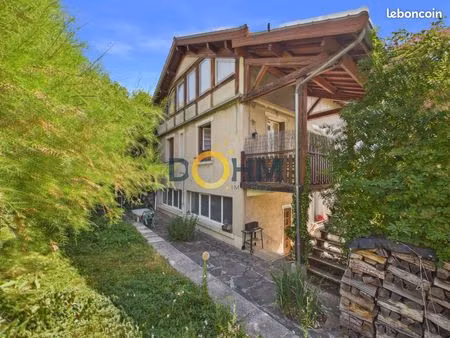propriété 12 pièces 199 m²