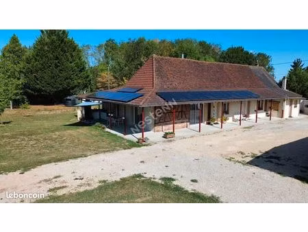 propriété 8 pièces 190 m²