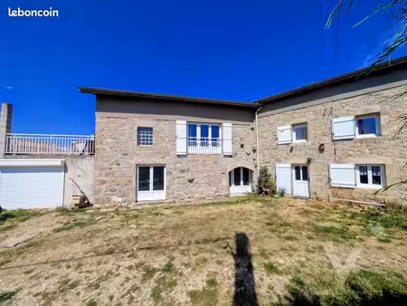 maison 240 m² montregard
