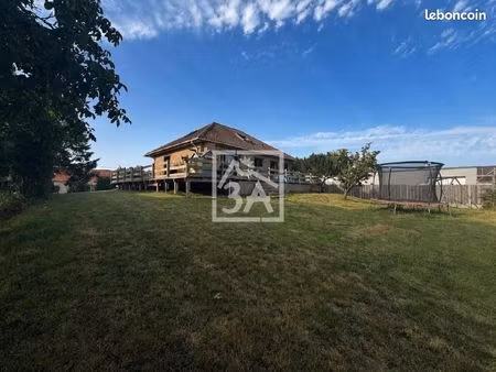 maison 6 pièces 105 m²