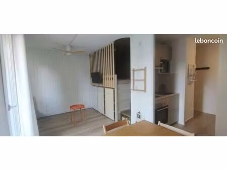 t1 bis meublé de 28 m2 avec terrasse et parking