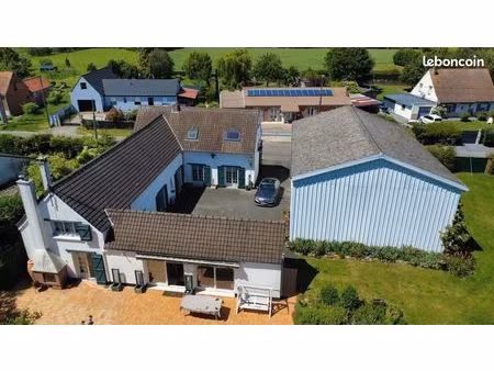 propriété 8 pièces 220 m²