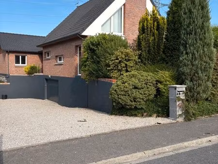 maison 8 pièces 220.00m²