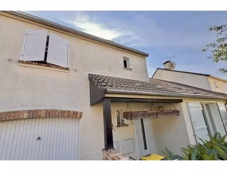 maison de luxe de 123 m2 en vente saint-aubin-des-bois  centre