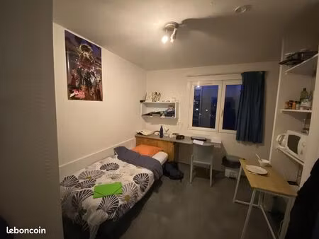 studio 1 pièce 15 m²