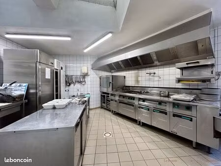bar  restaurant 300 m² theix-noyalo
