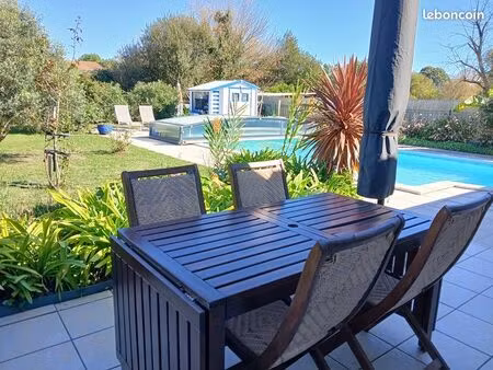 maison t5 135 m2 climatisée sur terrain 1300 m2