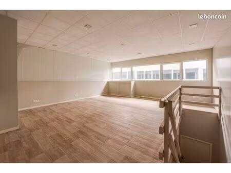 ◊ bureau neuf 44m² climatisé — 590/mois ht — cœur de biarritz ◊
