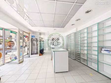 boutique 50 m² saint-raphaël