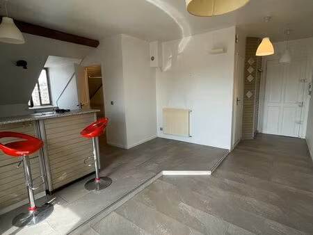 rare bel f2 hyper lumineux à rafraichir ou à réaménager pour 2 studios centre ville