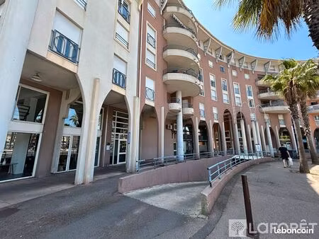 parking/box 13 m² frejus