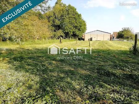 parking/box 4636 m² illies