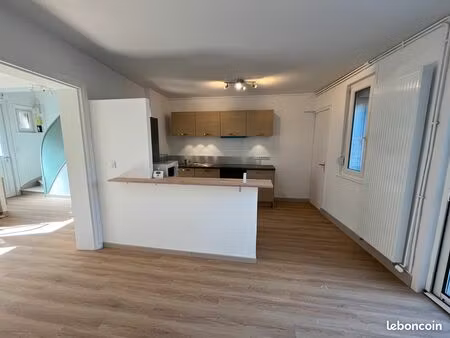 loue maison de ville