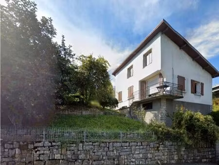 maison familiale rénovée de 240 m² avec terrain constructible – valserhône – 599 000