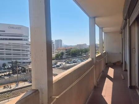 toulon gare appartement t4 lumineux dans un bel immeuble entretenu