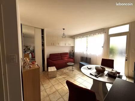 appartement avec terrasse et parking