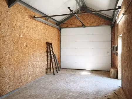 local 40 m² meximieux