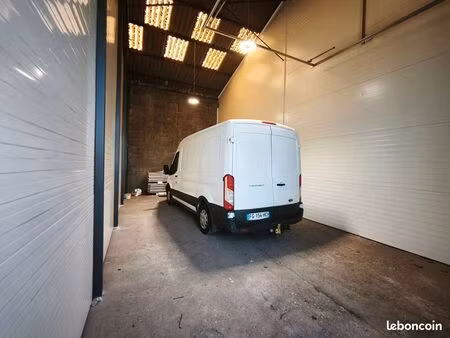 local 57 m² meximieux