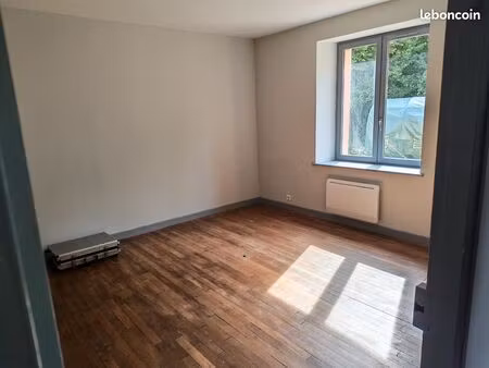 appartement t3 de 52 m² avec jardin et 2 places de parkings - épinal saint laurent