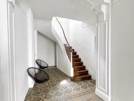 immeuble 7 pièces 134 m²