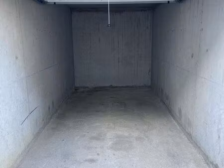 box/garage 12m² centre-ville de pornic