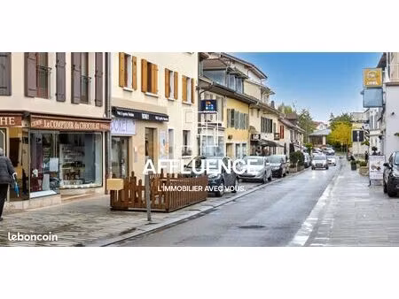 local commercial 110 m² gex