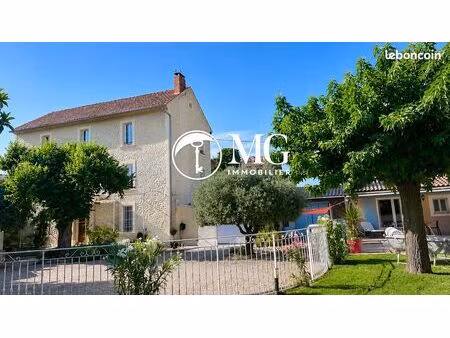 gîte 10 pièces 317 m²