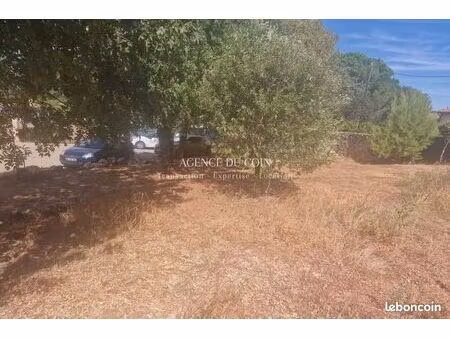 terrain 600 m² vidauban