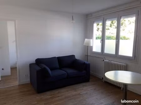 t2 meuble proce 46 m2 calme