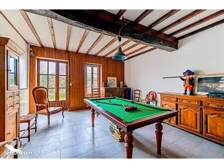 maison 9 pièces 247 m²