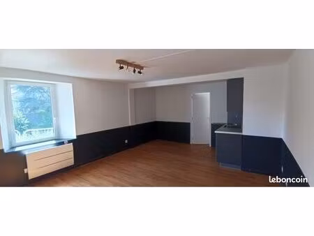 appartement t2 rénové au calme