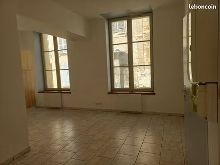 studio 28 m²