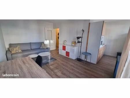 studio meublé blacon/parking