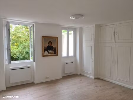 à saisir: studio sur jardin calme - 30m2