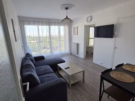 f2 meublé cosy de 44m2 avec balcon
