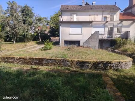 maison de ville à conforter terrain 15 ares belle vue 3 grandes chambres