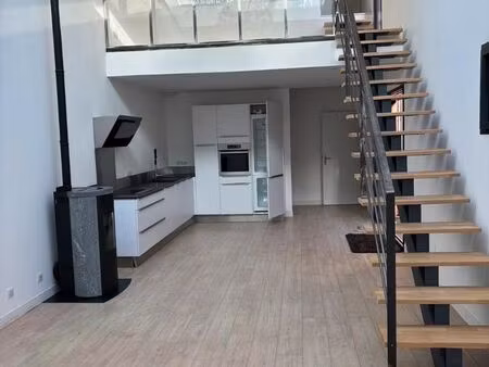 maison 3 chambres  1 bureau type loft