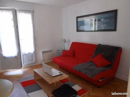 studio location 10 mois