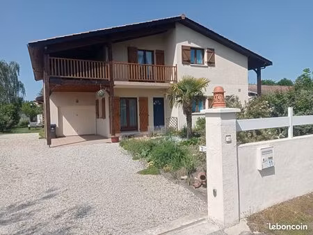 maison basco-landaise - 7 pièces - 214m ² -ares (33)