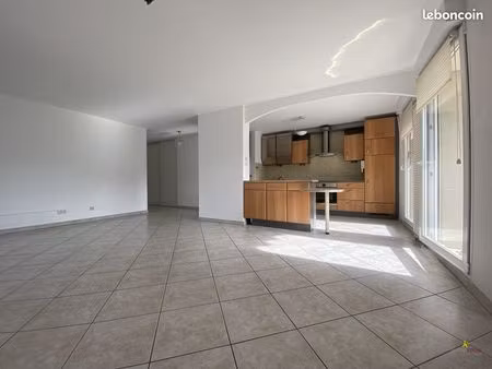 appartement 3 pièces 83 m²
