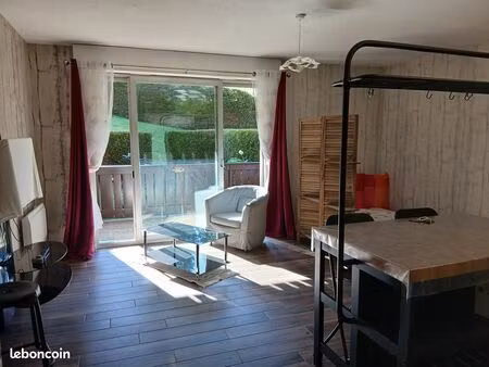 loue studio meublé 33m2
