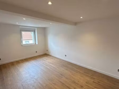 à louer – appartement f4 de 75 m² entièrement rénové – niederbronn-les-bains