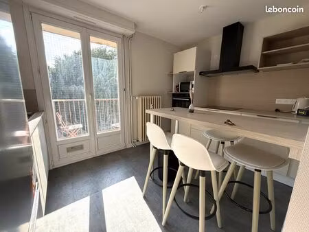 chambre meublée rénovée – tout compris – balcon – fibre – sans frais d'agence