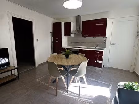 à louer – t2 meublé rénové – 30 m² – pamiers centre