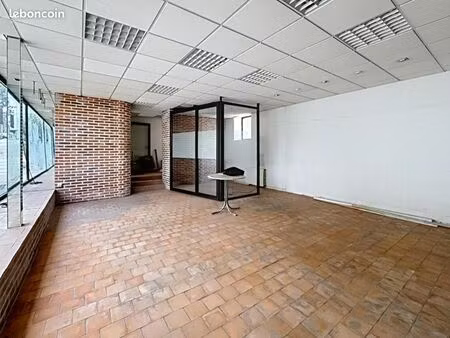 local commercial 120 m² sable-sur-sarthe
