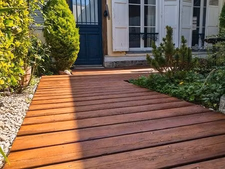 maison familiale avec jardin et terrasse – disponible à partir du 1/11/2026