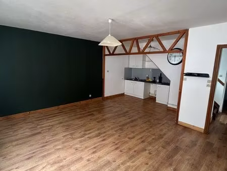 à louer – duplex 54 m² – vieux valenciennes – 550 hc