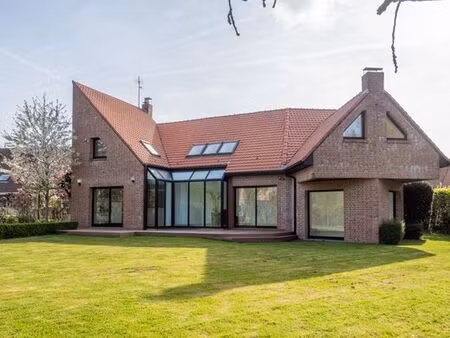 maison de luxe de 8 pièces en vente à villeneuve-d'ascq  hauts-de-france