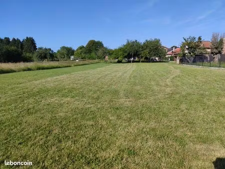 terrain 1737m²
